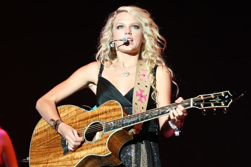 Elon Musk’s AI Video Tool Accused of Creating Explicit Taylor Swift Clips Without Consent